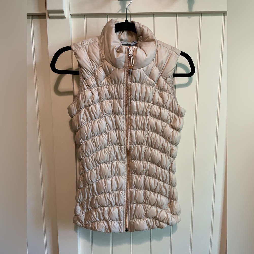 Athleta Women’s Puffer Vest. Size Small